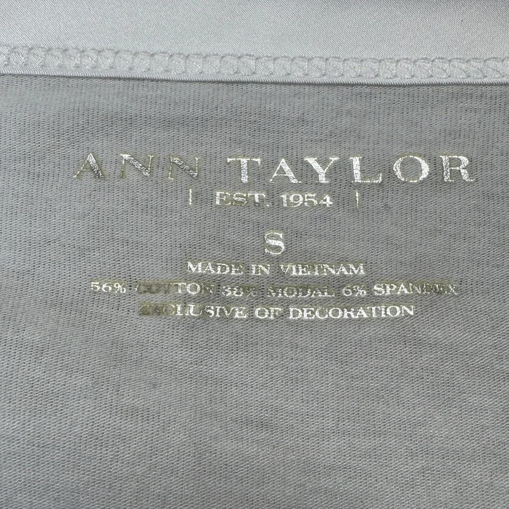 Ann Taylor Long Sleeved Fitted Tee Scoop Neck Cotton Modal Stretch Top Small - Picture 2 of 4